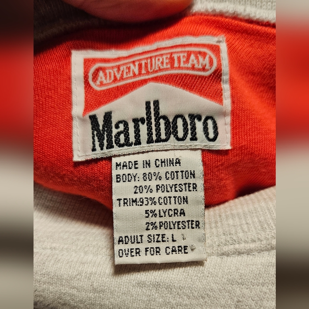 Vintage 90s Marlboro Adventure Team Gecko Lizard Sleeve Crewneck Sweatshirt Sz L - Picture 3 of 4